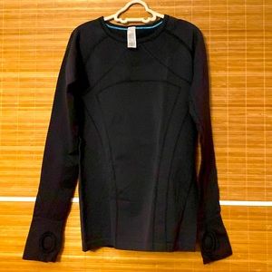 Ivivva Girls Size 12 Long Sleeve Active Top in Black.